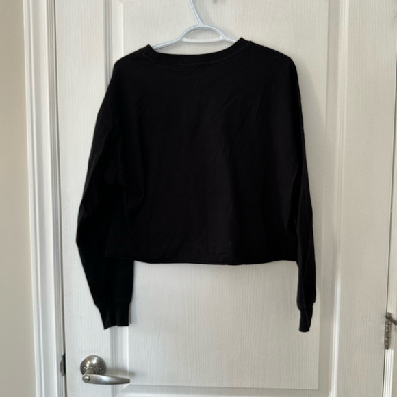 Black Crop Lightweight Sweater - Picture 2 of 3